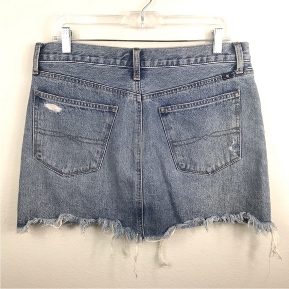Lucky Brand Old Favorite Mini Jean Denim Skirt Sz 10/30 - Picture 2 of 16